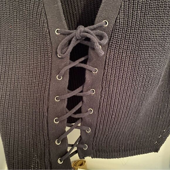 FOREVER 21 Lace Up Front Knit Sweater in Black • sz Small S - Picture 2 of 4